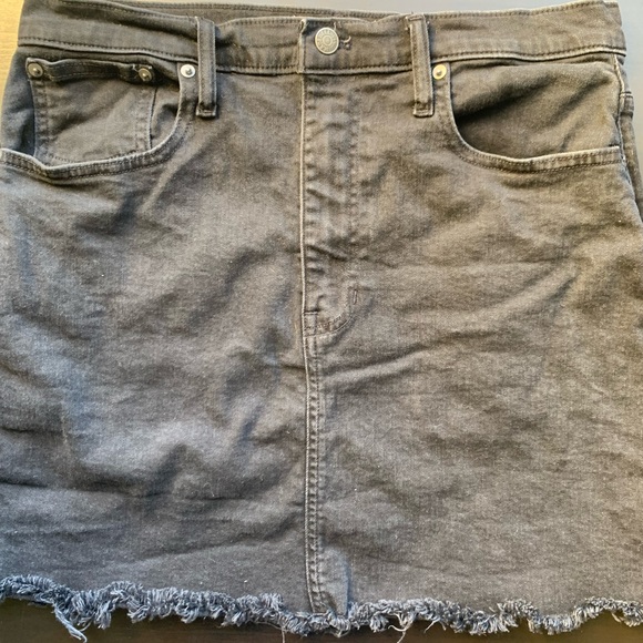 Madewell Black Distressed Frayed Hem Denim Mini Skirt size 30 EUC - Picture 3 of 6